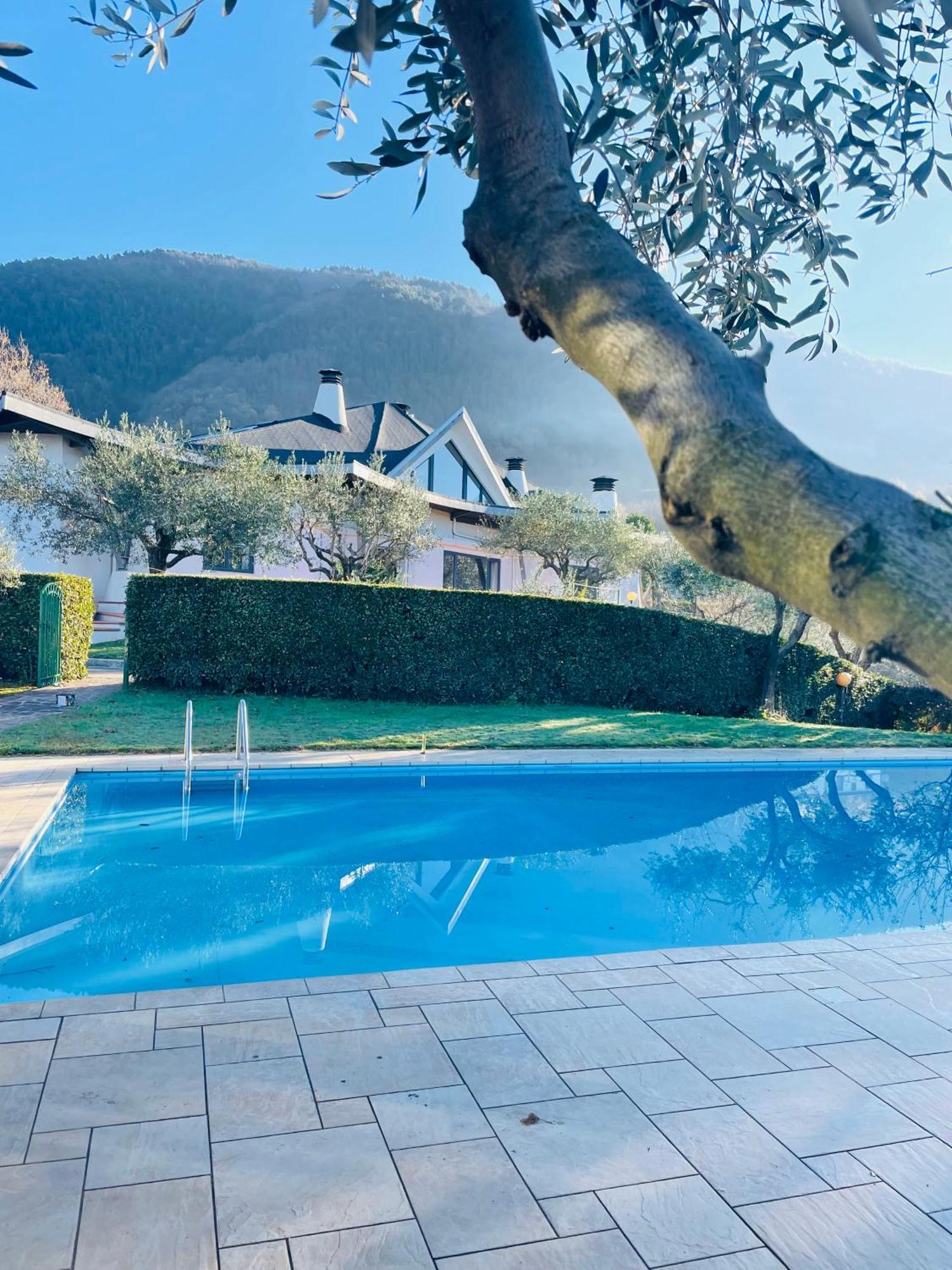 Villa Mandetta B&B Santo Stefano del Sole Екстер'єр фото