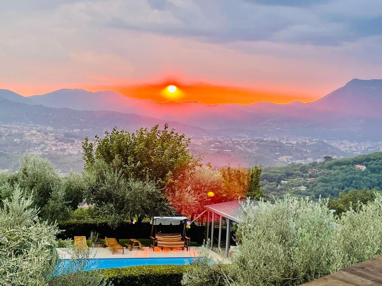 Villa Mandetta B&B Santo Stefano del Sole Екстер'єр фото
