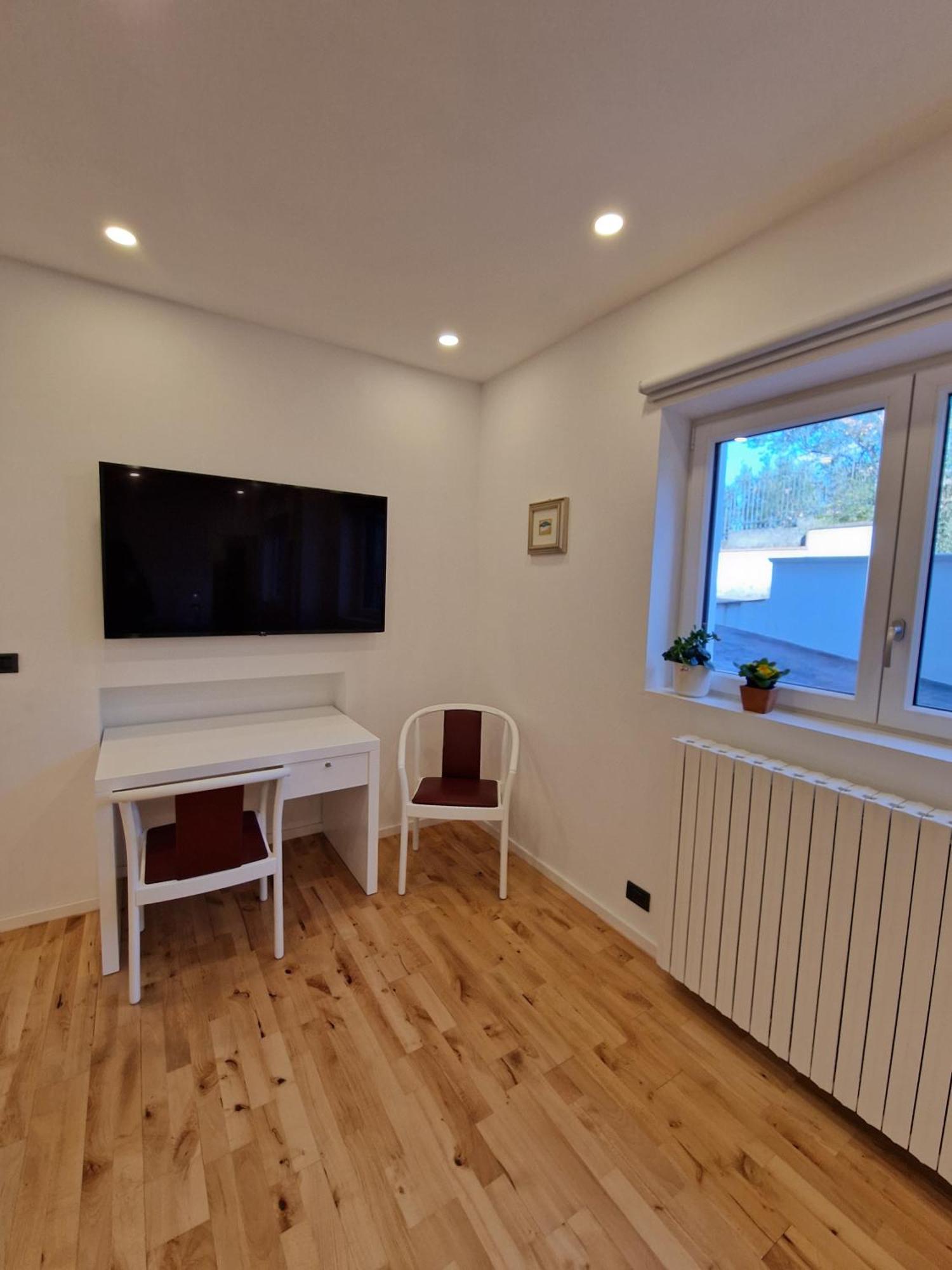 Villa Mandetta B&B Santo Stefano del Sole Екстер'єр фото