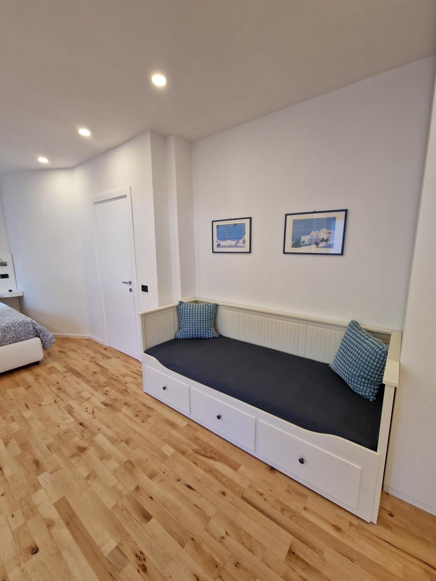 Villa Mandetta B&B Santo Stefano del Sole Екстер'єр фото